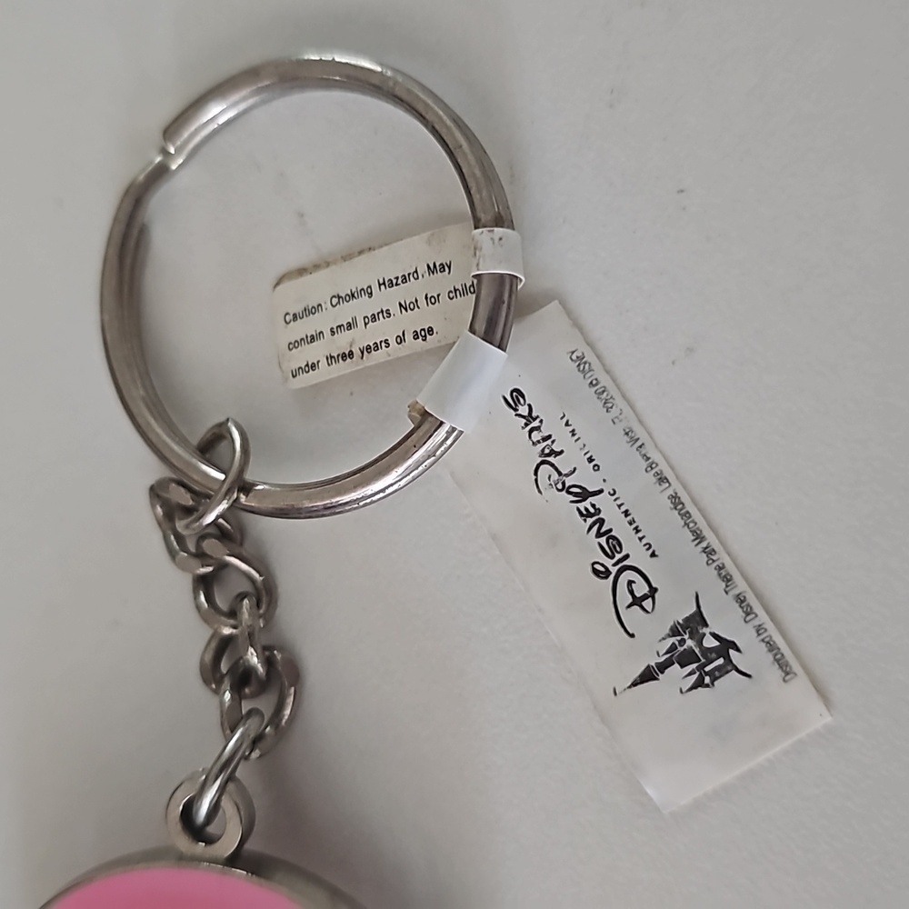 New Walt Disney Minnie Mouse Spinner Keychain featuring a cat design - Picture 7 of 8